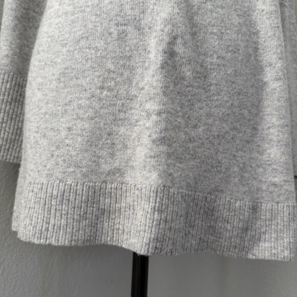 APT 9 100% Cashmere Light Heather Gray V Neck Tunic Sweater Medium - Picture 9 of 11